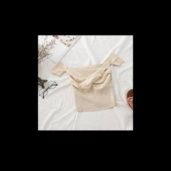 Cream beige top, neutral color top - Picture 2 of 2